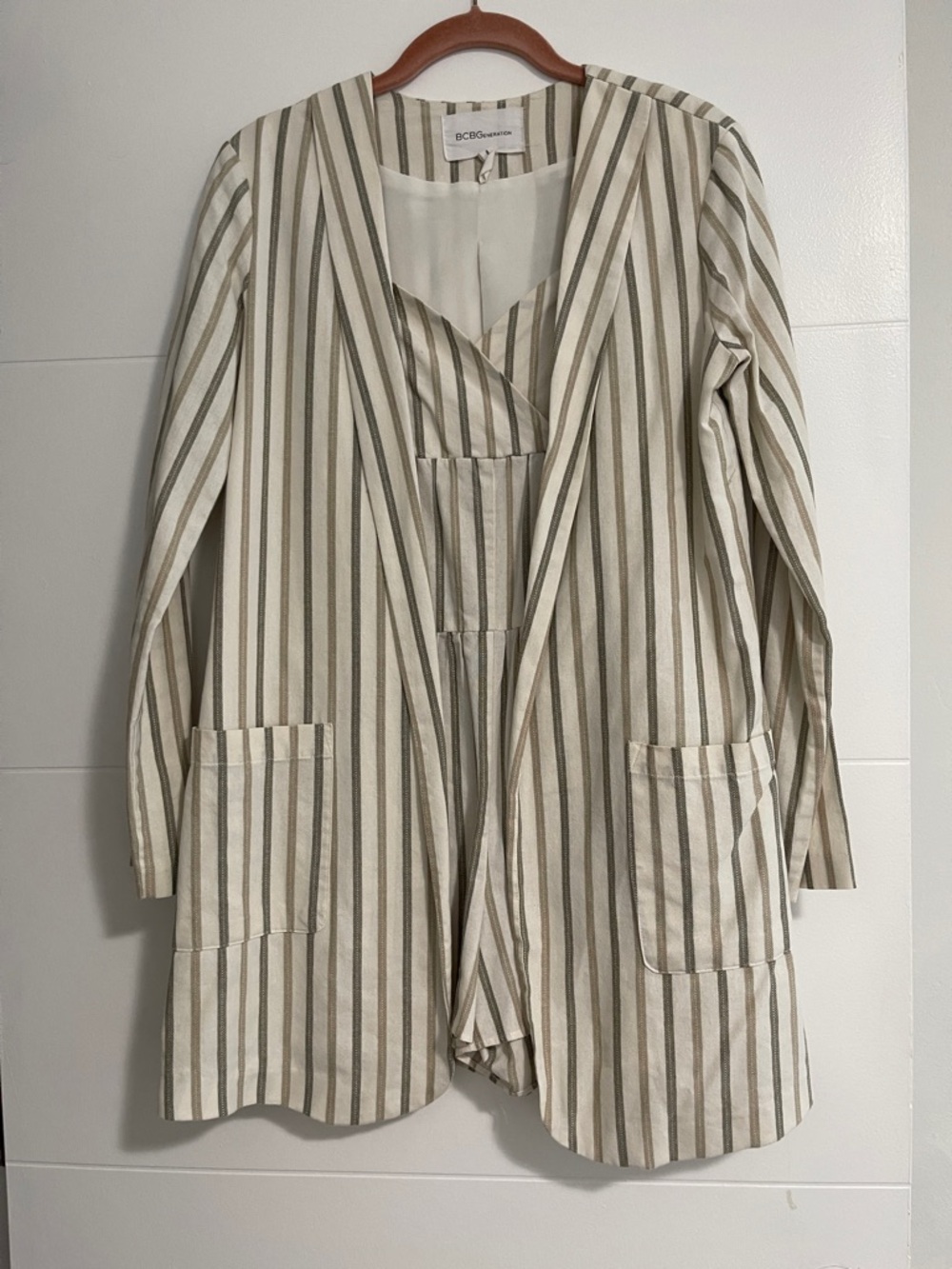 BCBGMaxAzria Cream and Beige Striped Open-Front Jacket